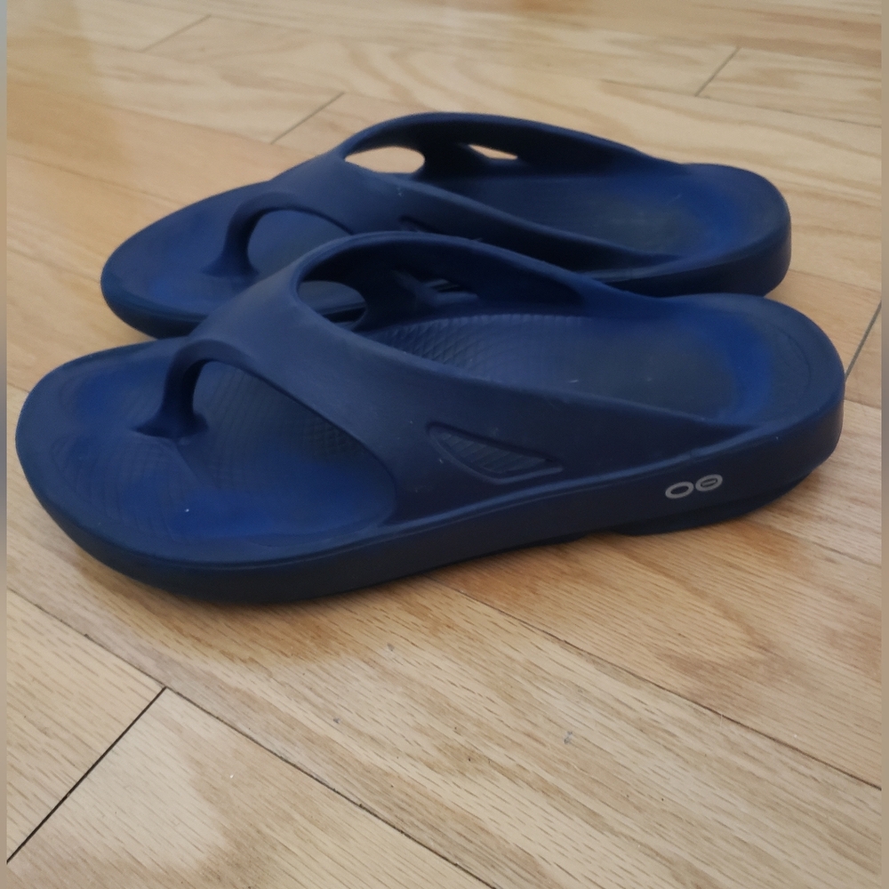 Men's Navy Blue Oofos Ooriginal Sandal  sz 10